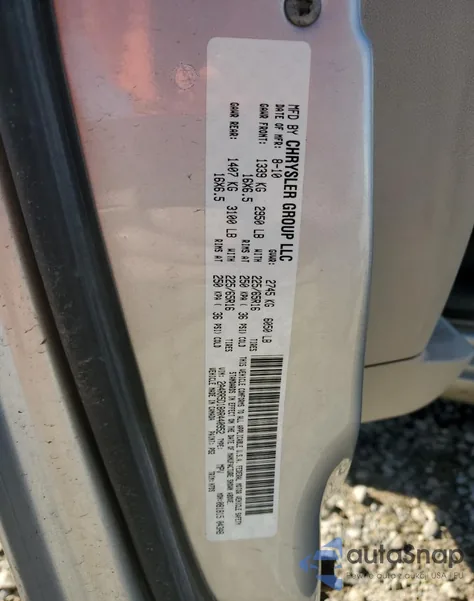 2010 Chrysler Town & Country Touring из США, поврежденный, VIN 2A4RR5D18AR440952